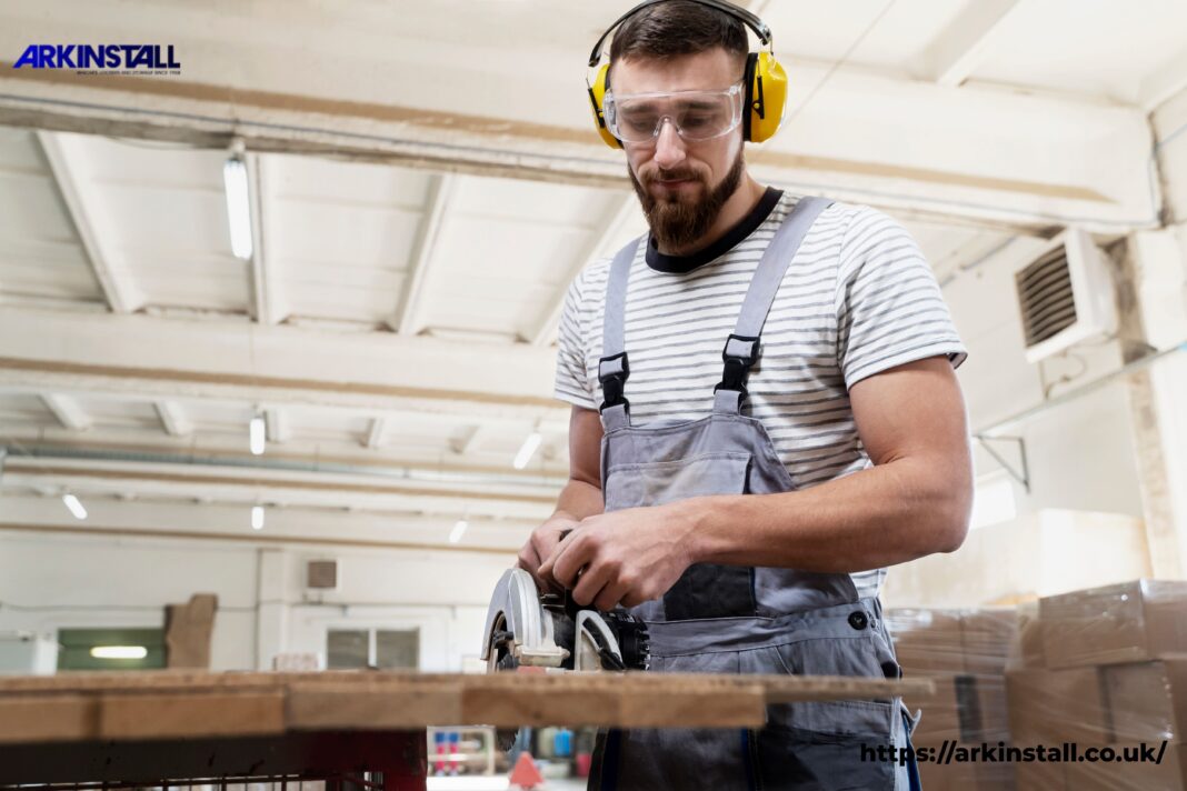 custom benches maker