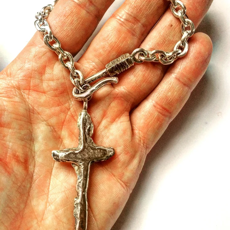 Why Men’s Silver Jewelry Is Essential for Any Wardrobe