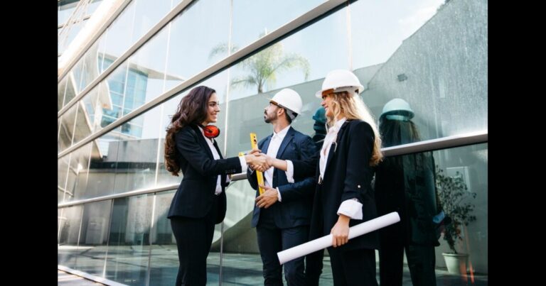 How Building Contractors Ensure Project Safety How Building Contractors Ensure Project Safety