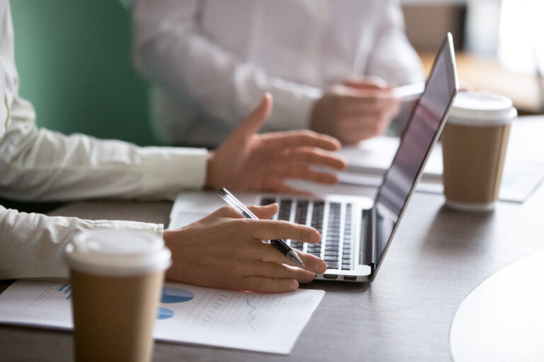 Step-by-Step Guide to Outsourcing Software Projects